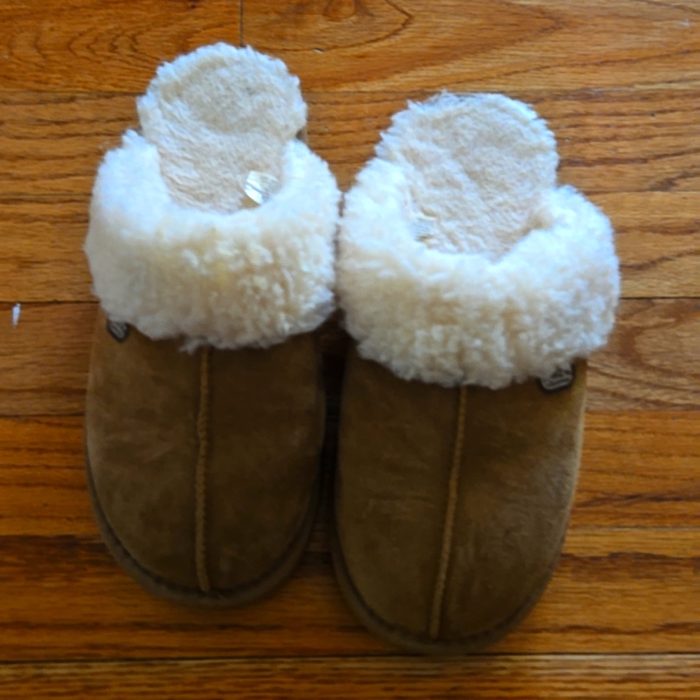 Pawz clog slippers size 9